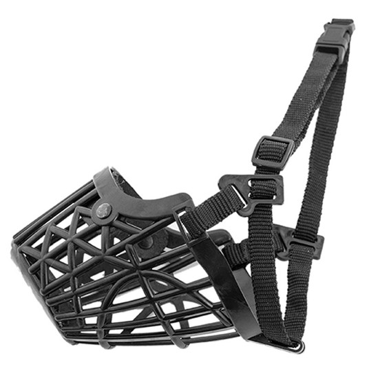 Намордник с нейлоновым ремешком пластиковый "Пират" M, 60*60*250мм